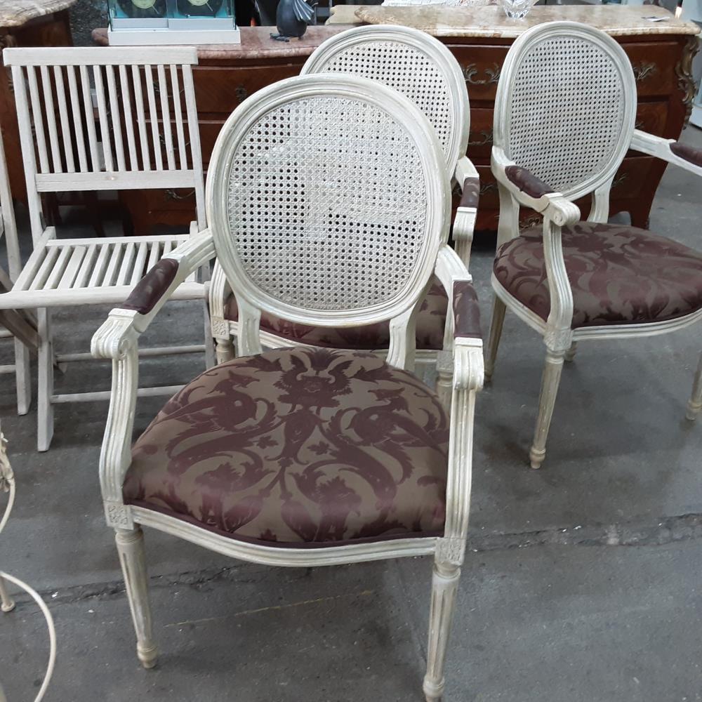 FAUTEUIL DOSSIER CANNEE ASSISE TISSU 