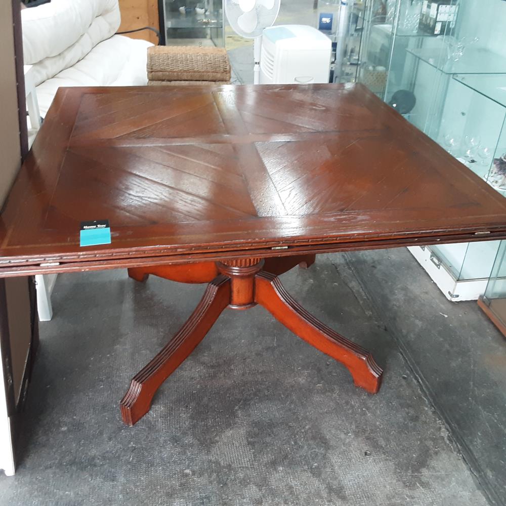 TABLE CARRE BOIS 
