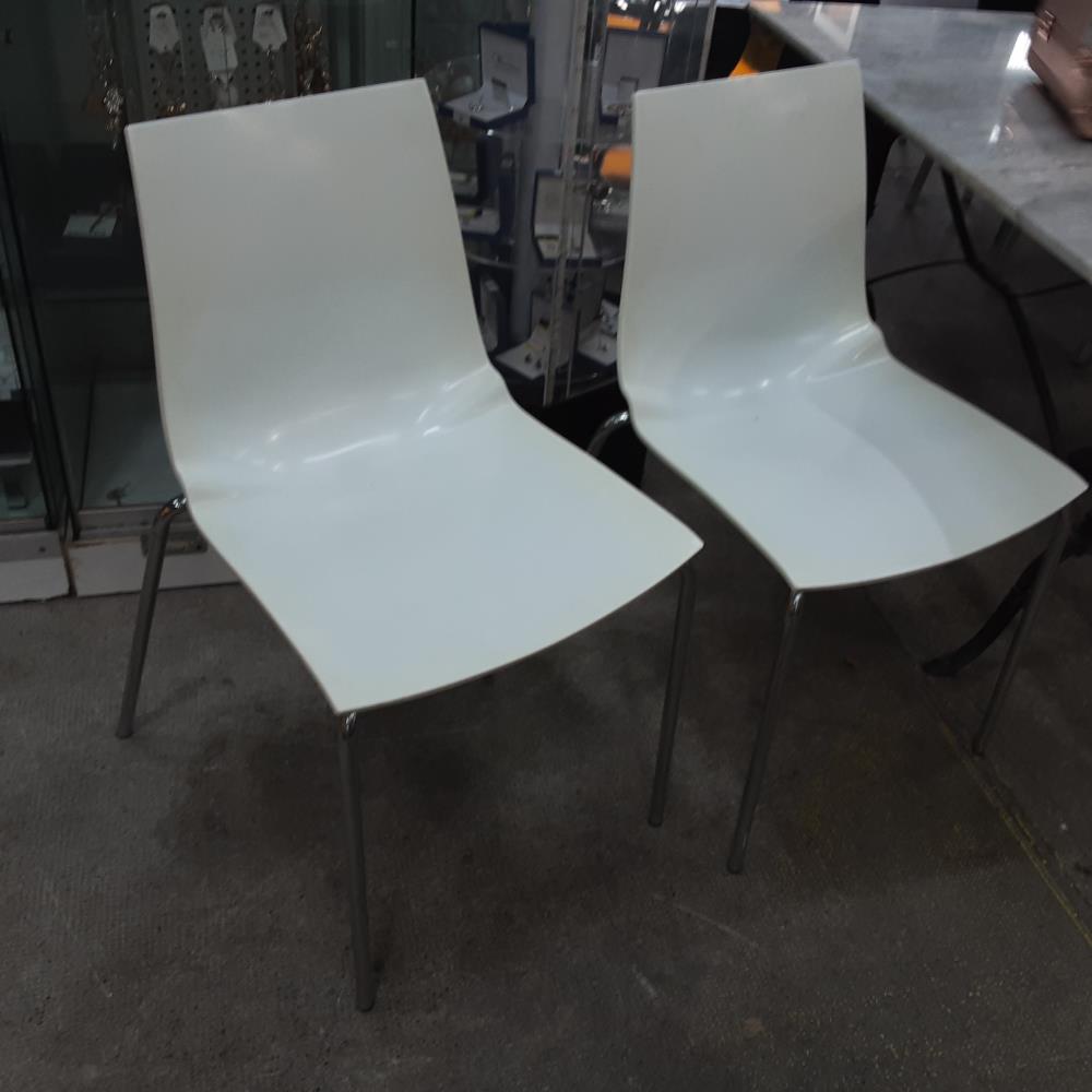 CHAISE RAPILO 