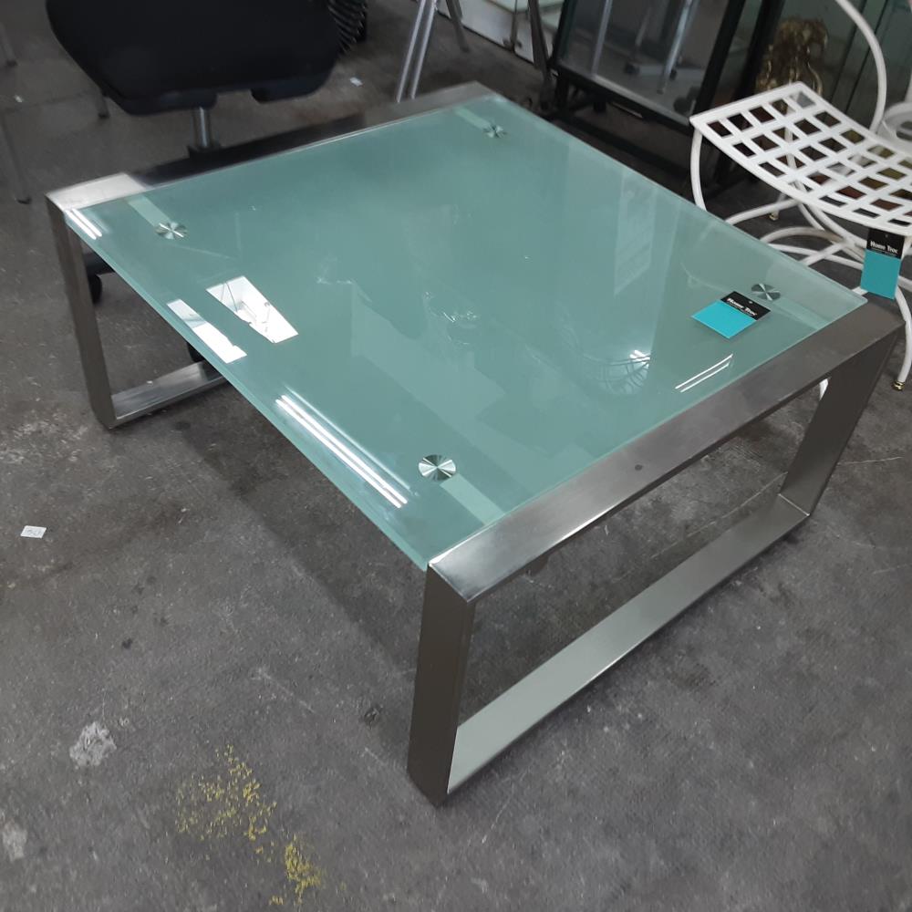 TABLE BASSE CARRE METAL VERRE 