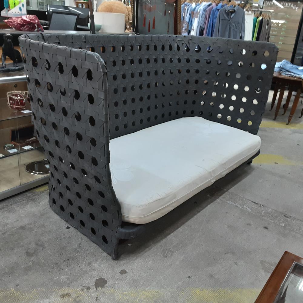 BANQUETTE TRESSÉE 