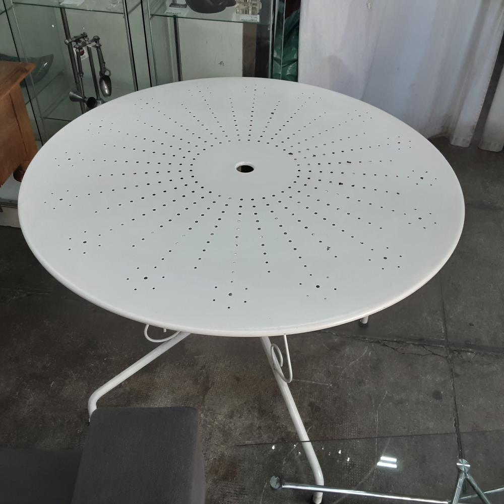 TABLE DE JARDIN RONDE
