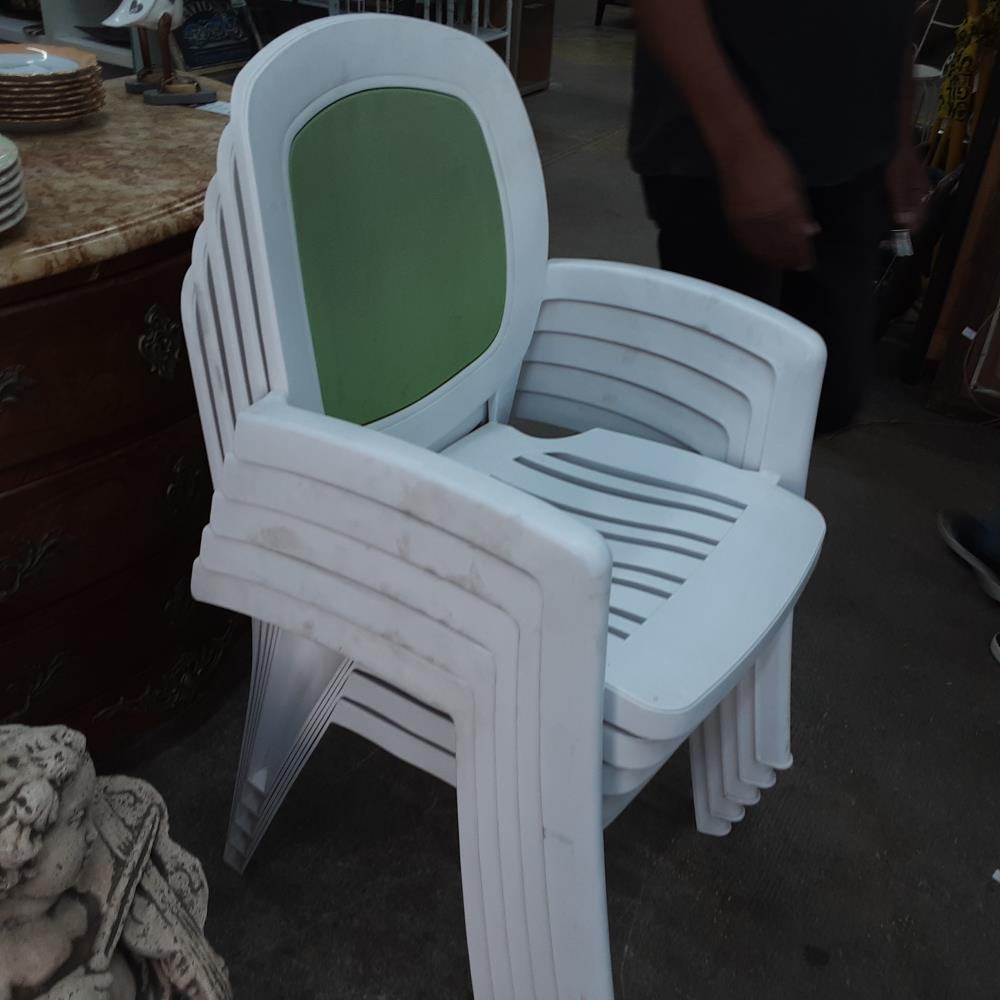 FAUTEUIL BLANC 