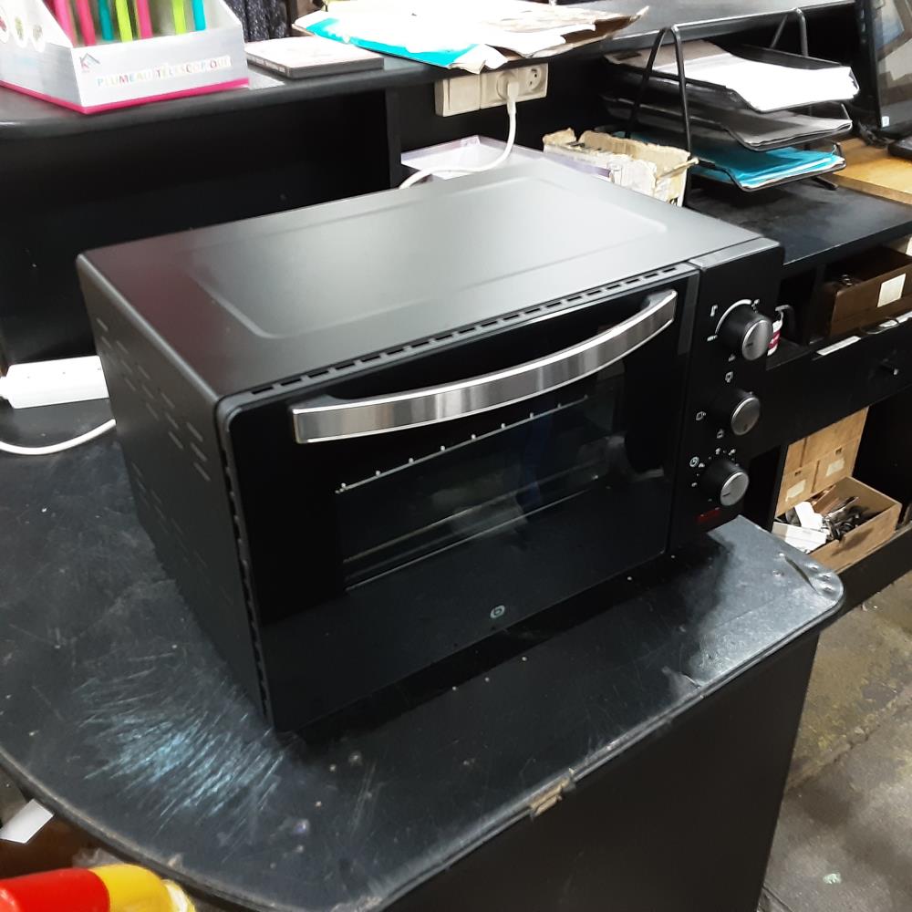 FOUR ESSENTIEL EN L'ÉTAT NUMÉRO EFP284 8009209