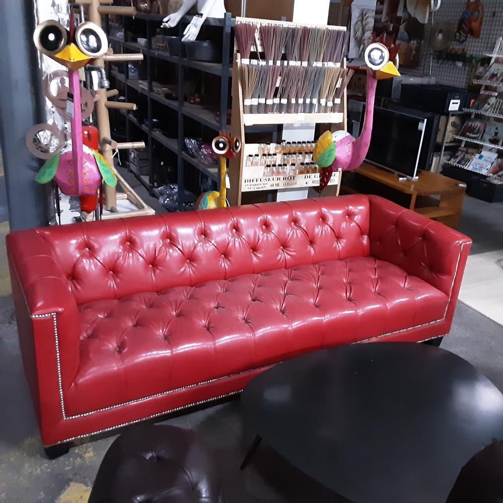 CANAPE ROUGE CHESTERFIELD GM 
