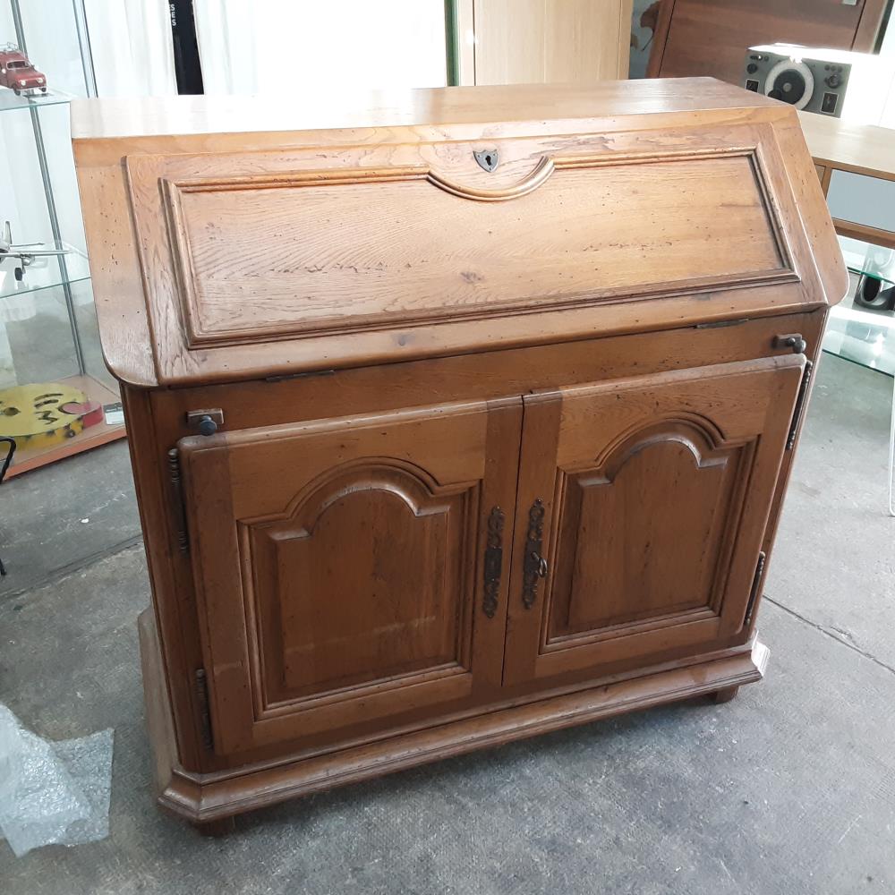 SECRETAIRE 3 PORTES DE TONGE 