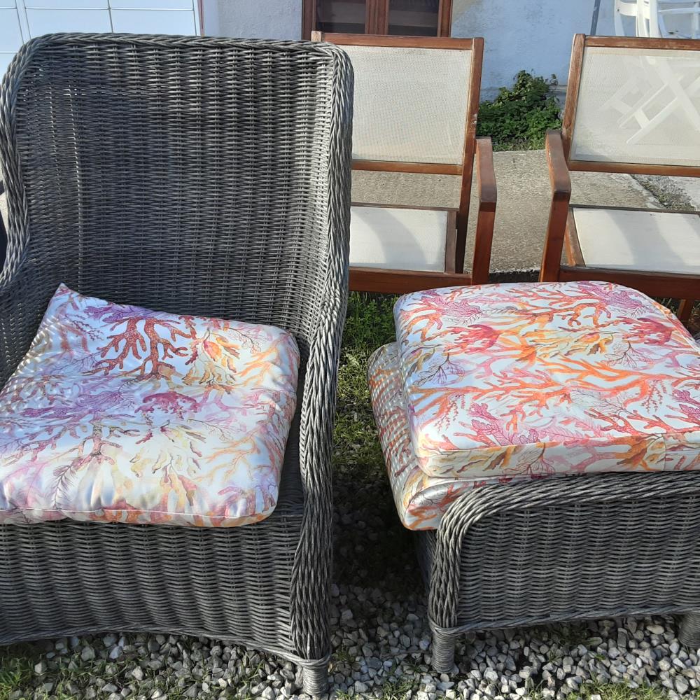 FAUTEUIL TRESSE AVEC REPOSE PIED