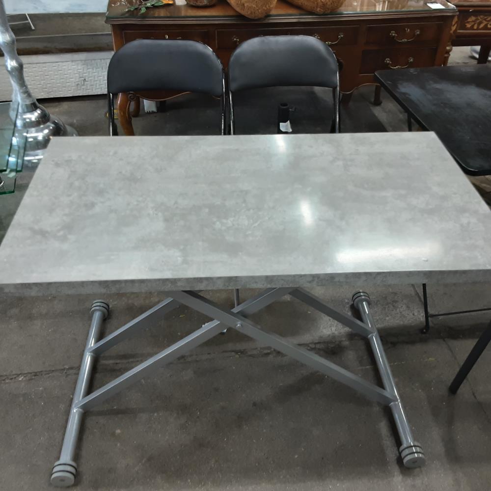 TABLE GRISE