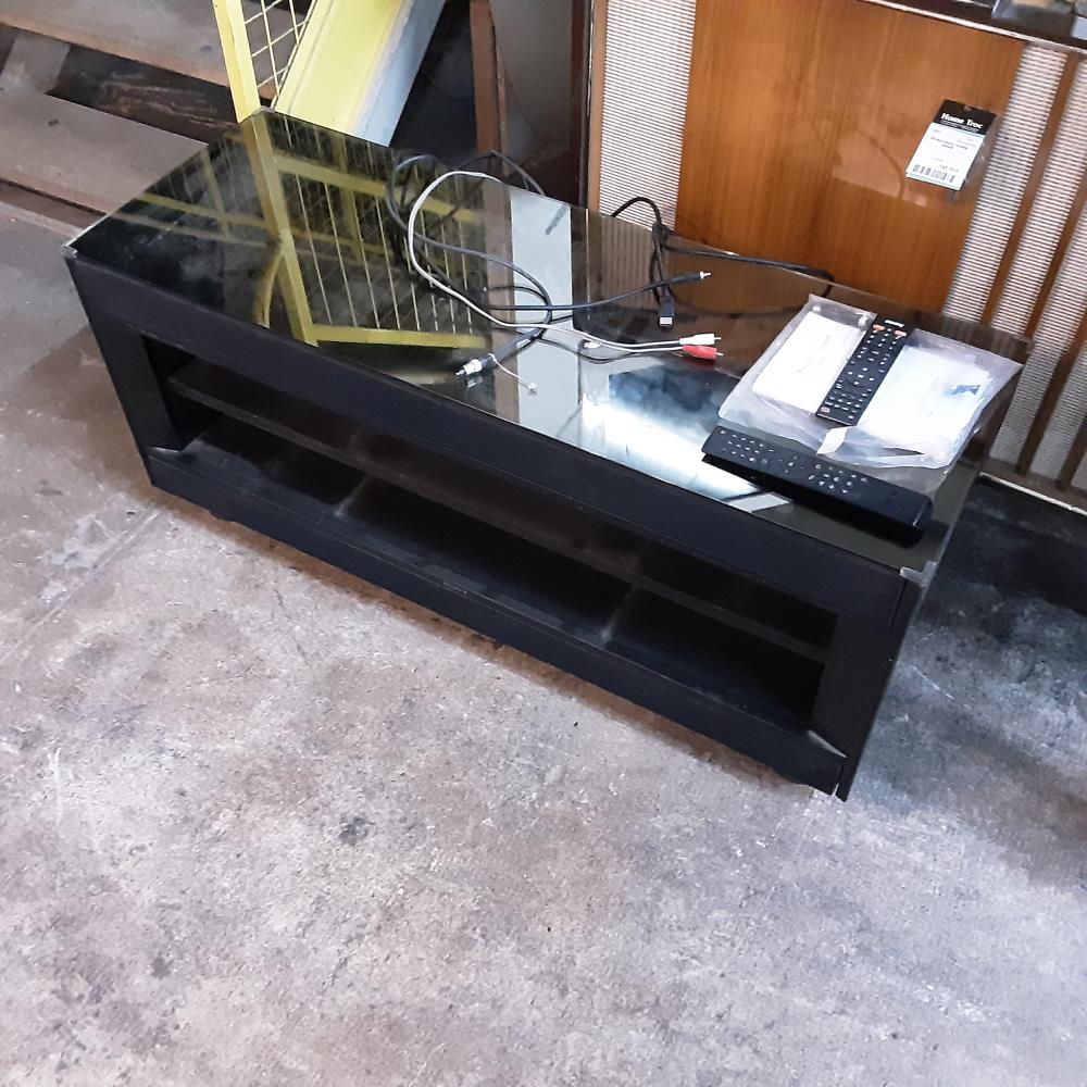 MEUBLE HIFI EN L’ETAT  