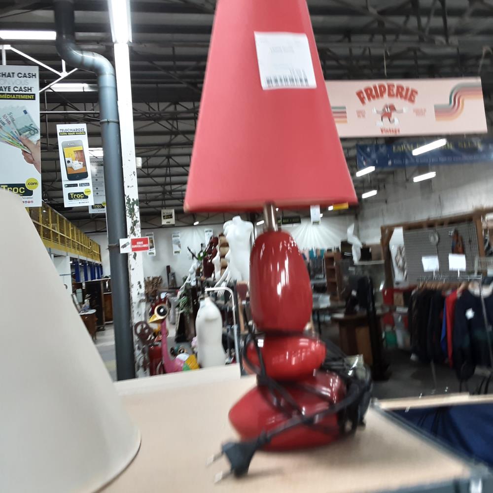 LAMPE ROUGE 