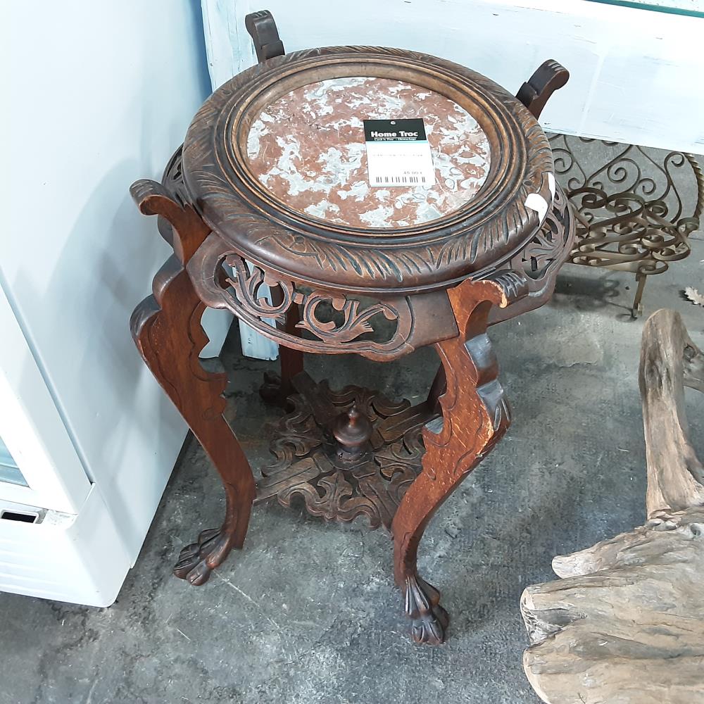 GUERIDON BOIS SCULPTER