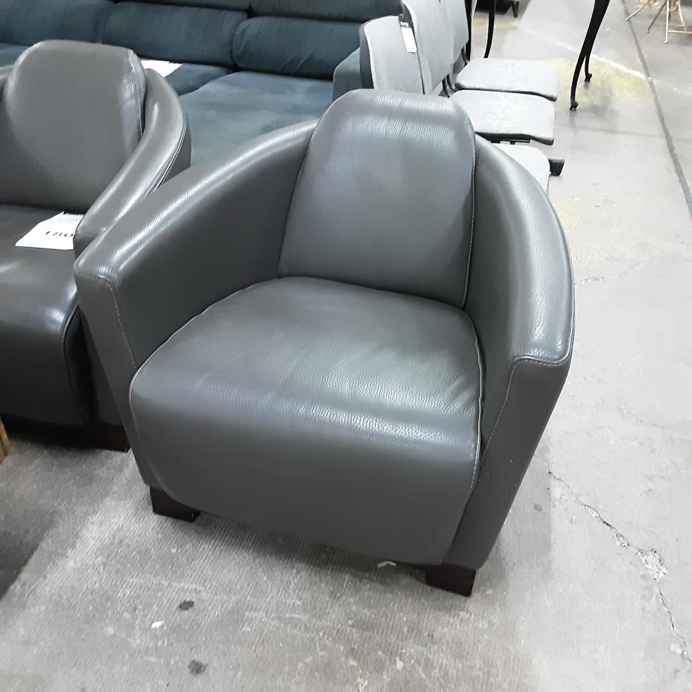 FAUTEUIL AVIATEUR GRIS EN L ETAT 