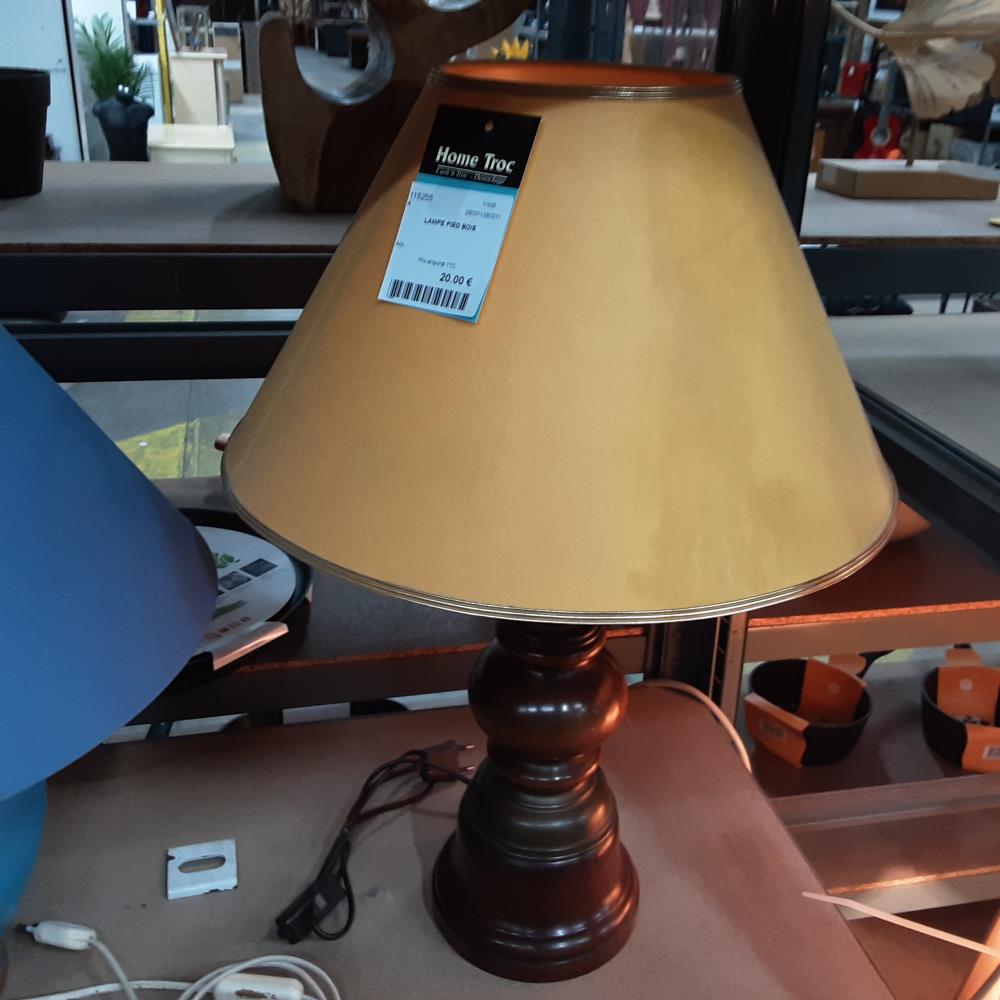 LAMPE PIED BOIS 
