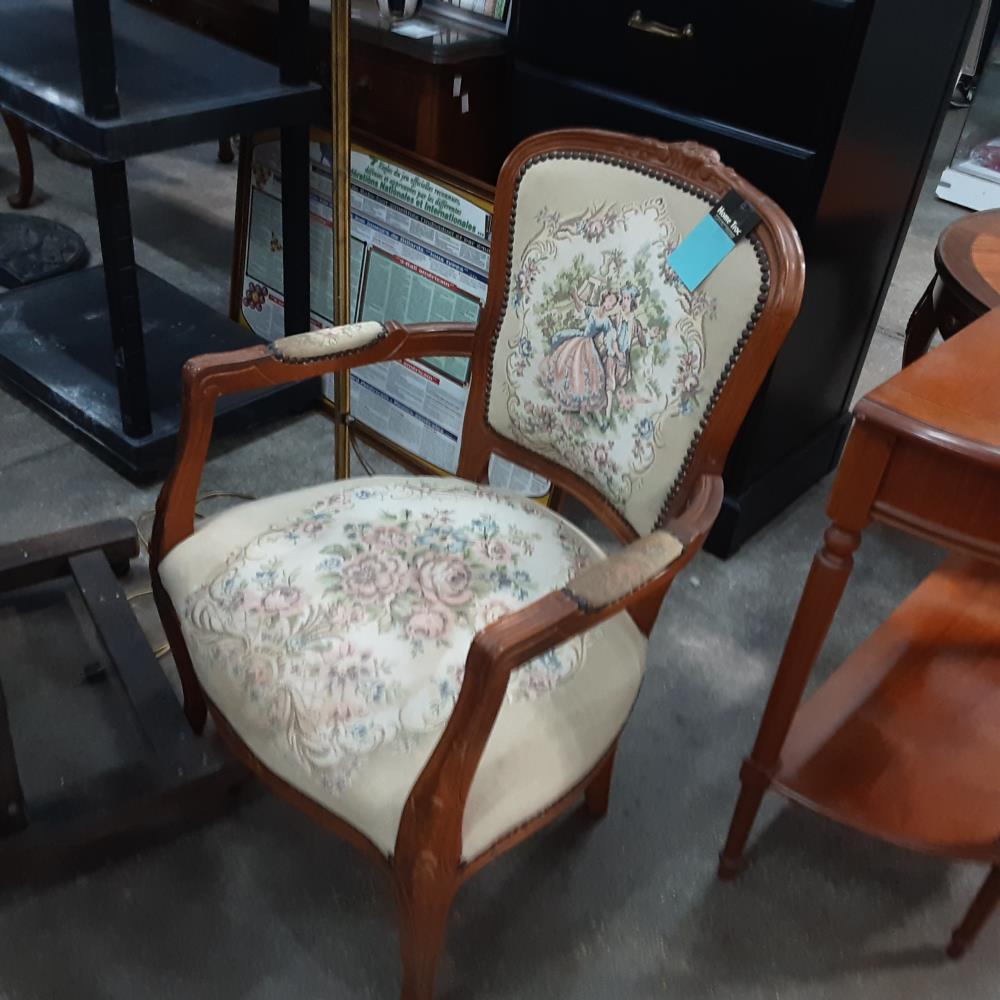 BERGERE TISSU FLEURS 