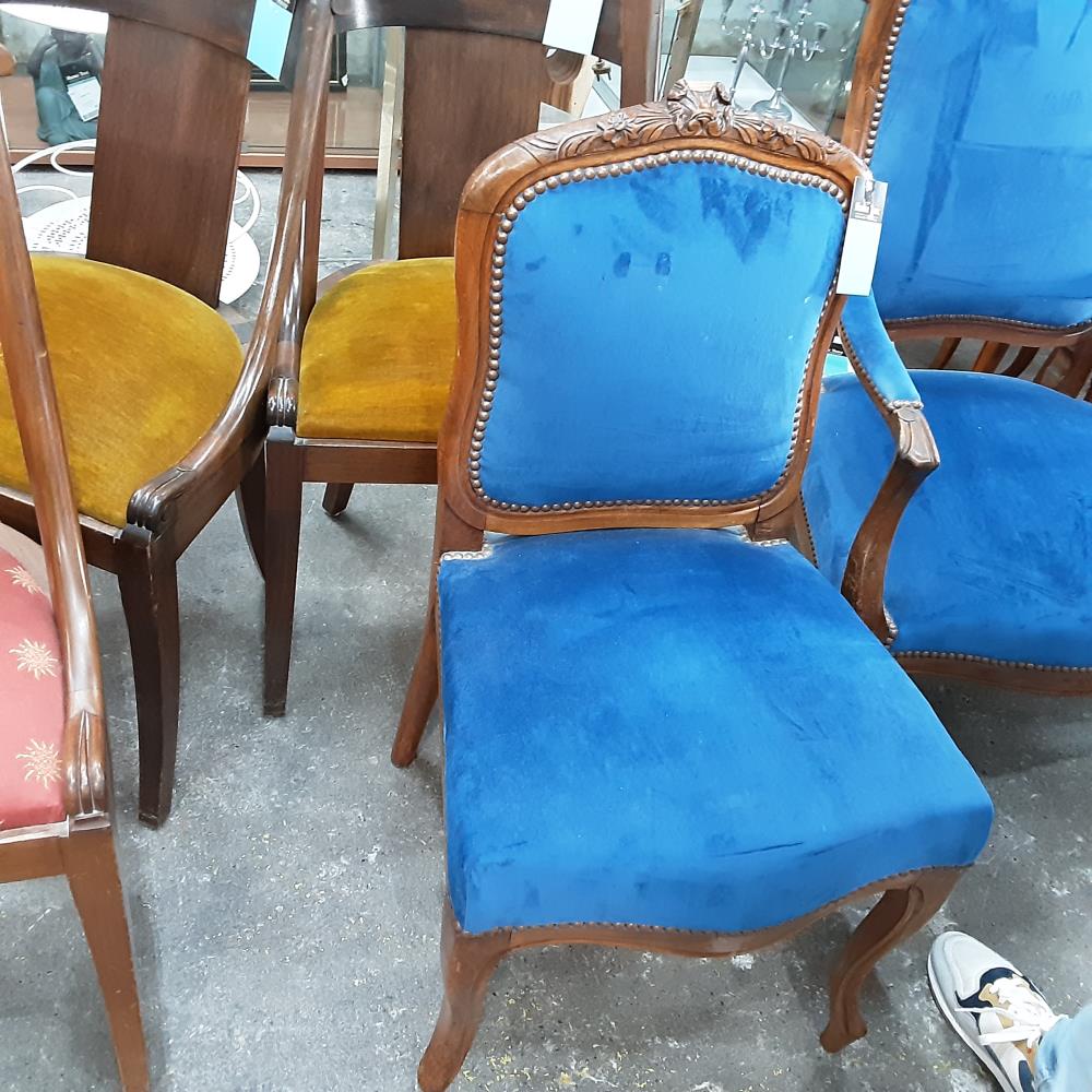 CHAISE TISSU BLEU EN L'ÉTAT 