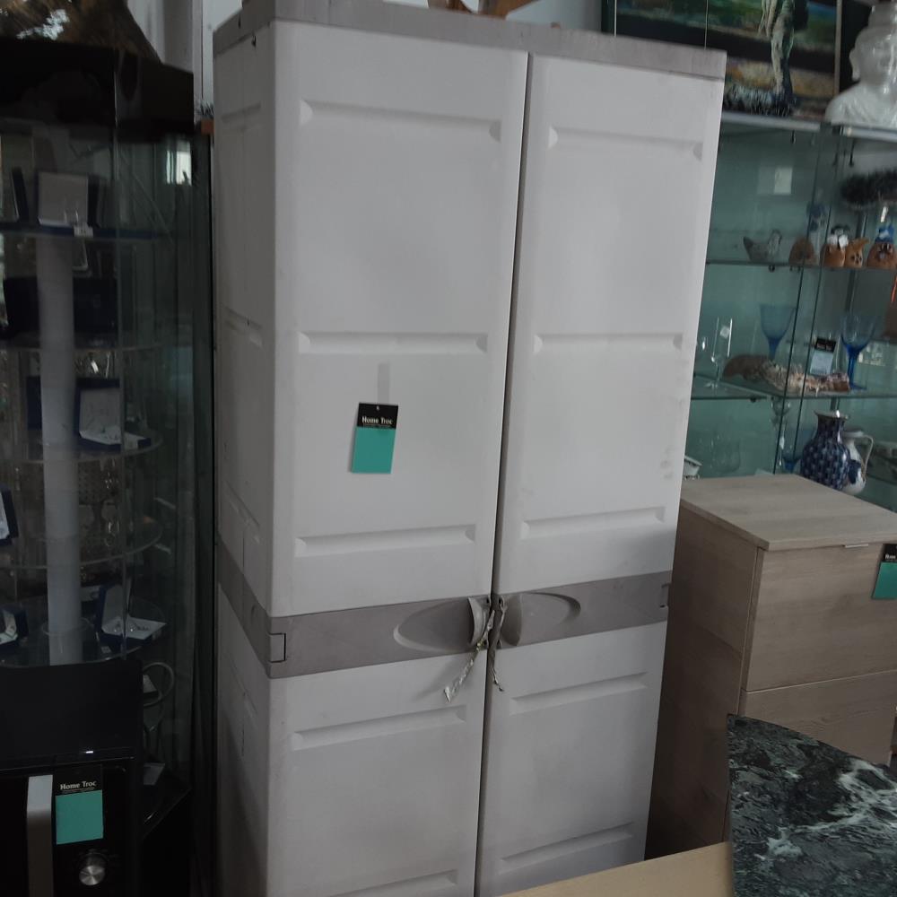 ARMOIRE 2P PLASTIQUE 