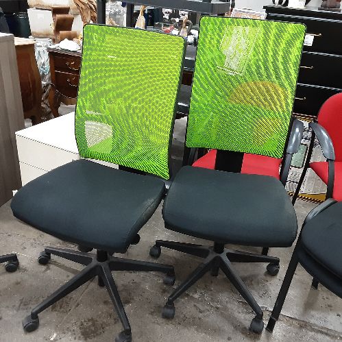 FAUTEUIL DE BUREAU A ROULETTES 