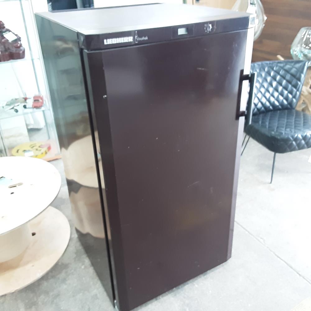 CAVE A VIN LIEBHERR EN L’ETAT 