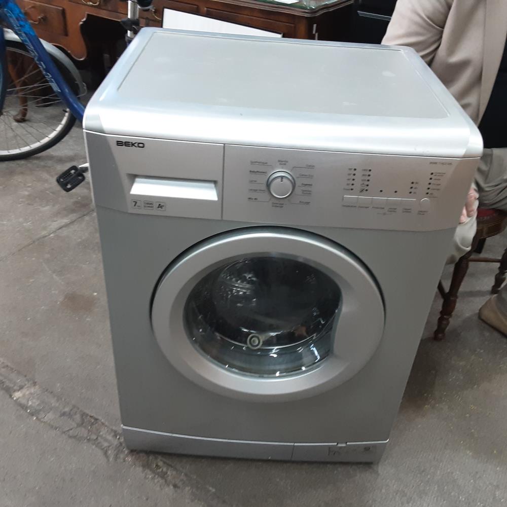 LAVE LINGE BEKO HUBLOT 7KG WMB71423MS EN L’ETAT 