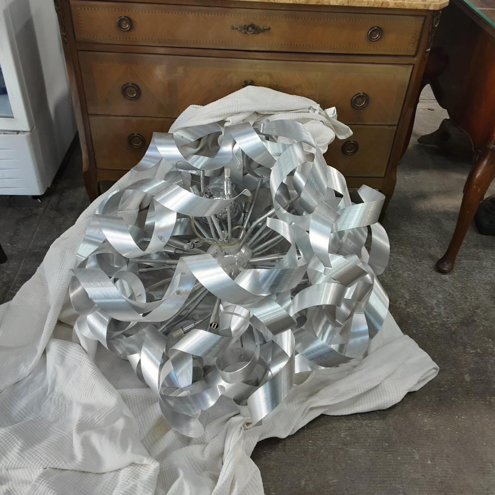 LUSTRE METALIQUE GRIS 