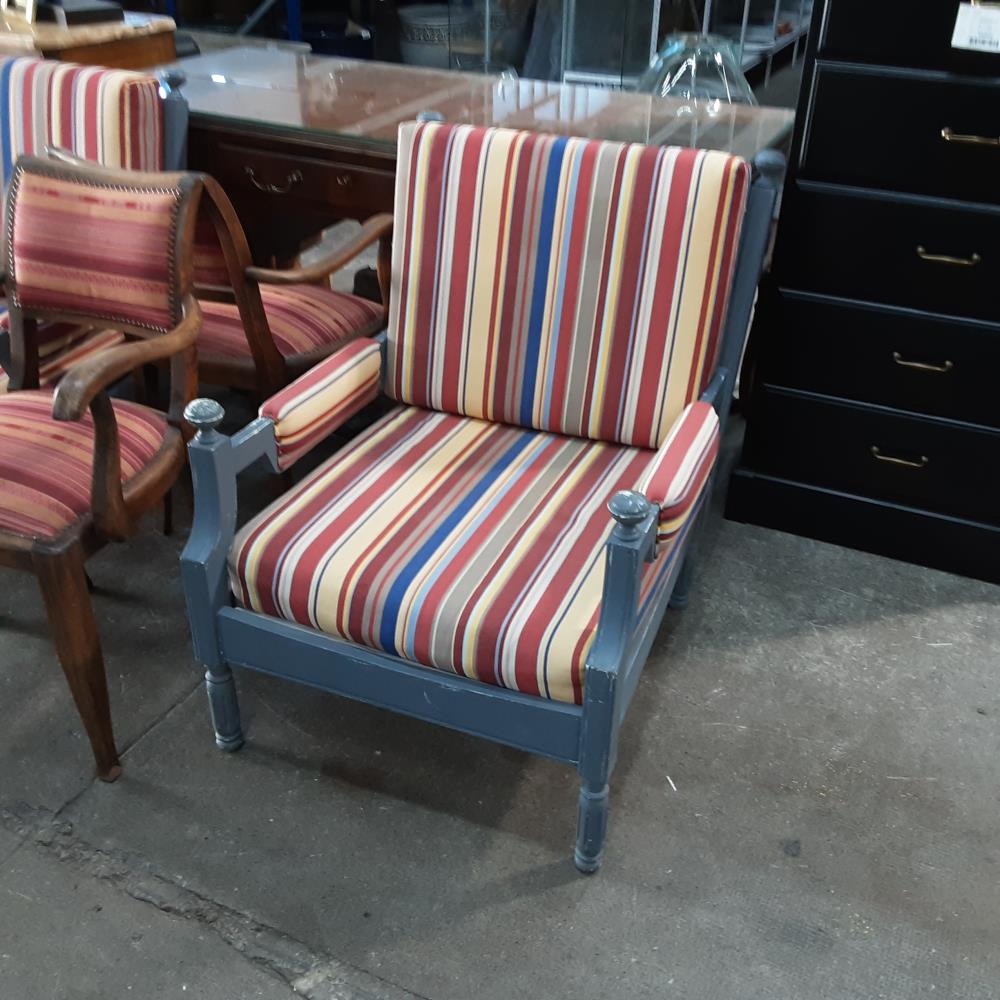 FAUTEUIL TISSU BOIS PIED CANNELES 