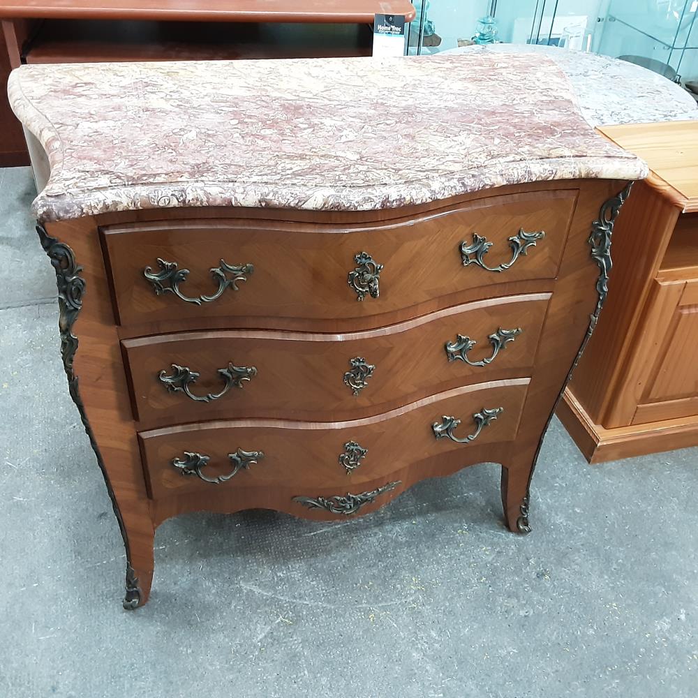 COMMODE 3 TIROIRS DESSUS MARBRE 