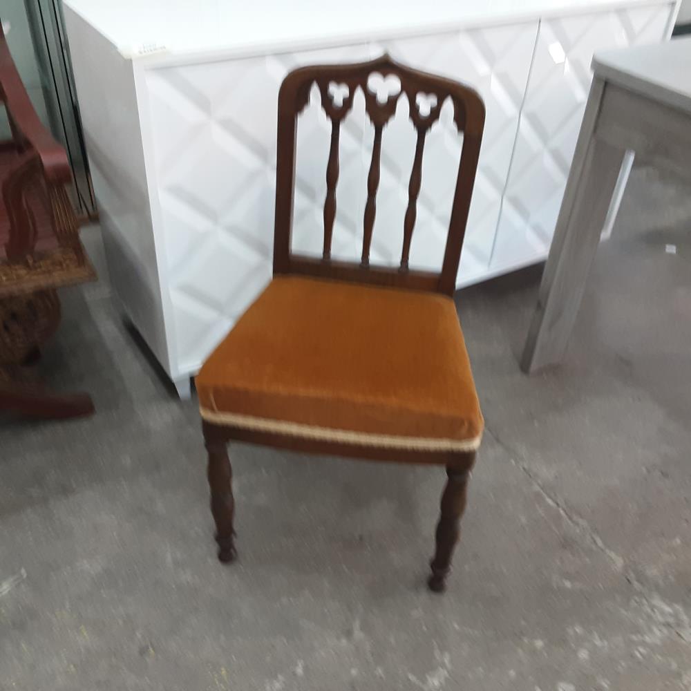 CHAISE ANCIENNE 