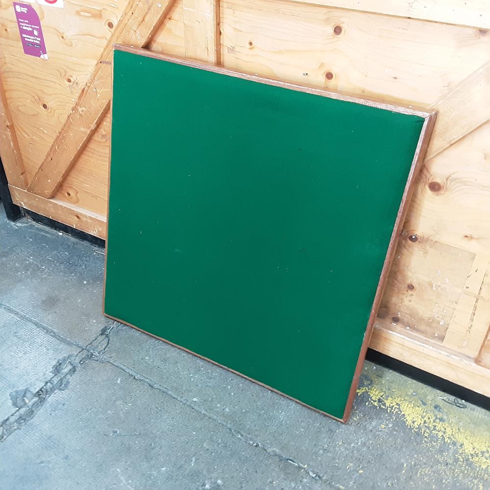 TABLE DE JEU PLIABLE 