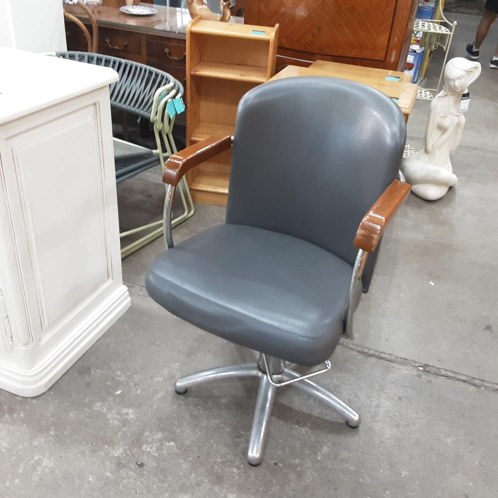 FAUTEUIL DE BARBIER 