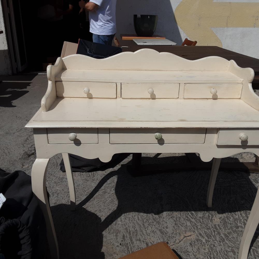 BONHEUR DU JOUR BLANC EN L'ÉTAT 