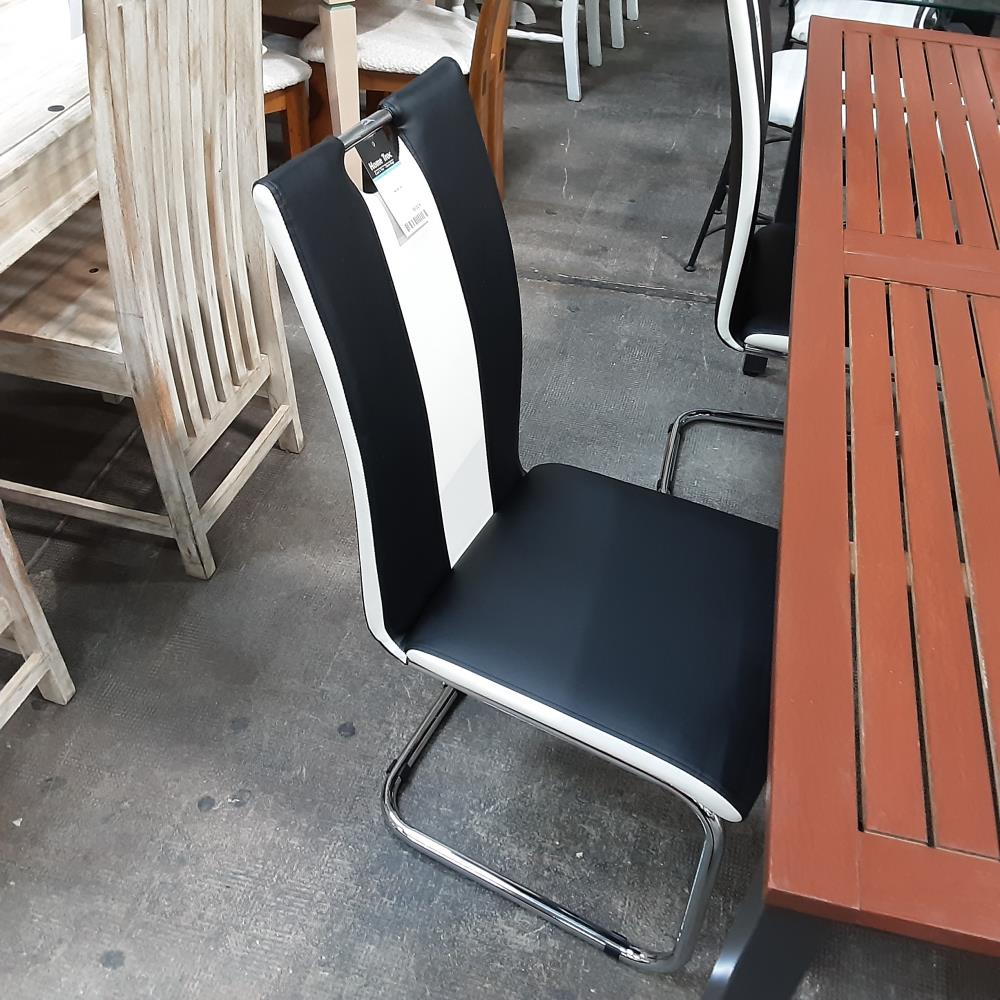 CHAISE MM 