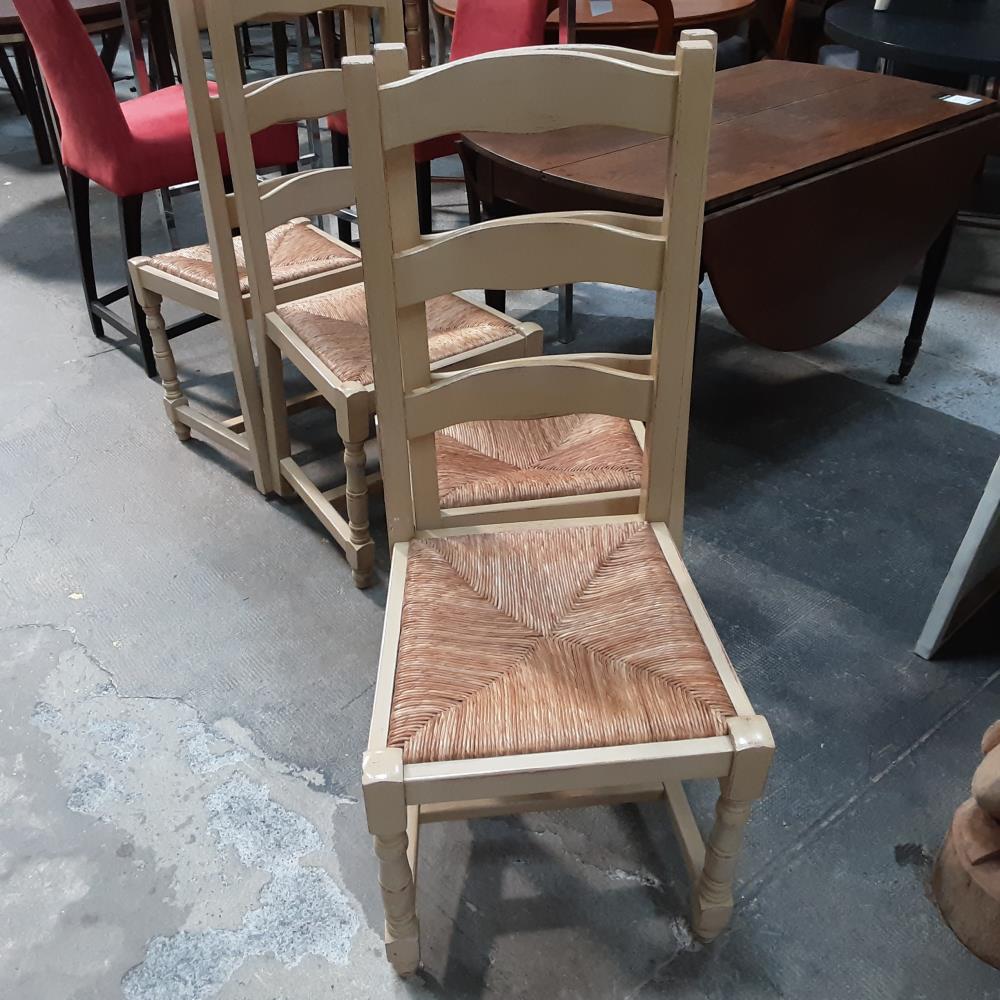 CHAISE PAILLEE