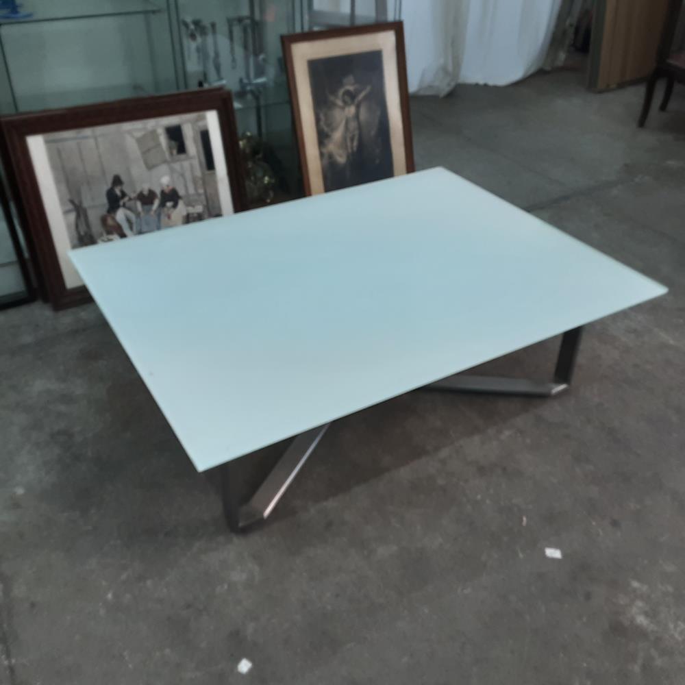 TABLE BASSE PIED CHROME 