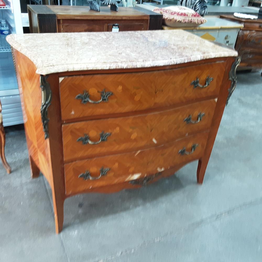 COMMODE 3T MARQUETÈ EN L’ETAT 