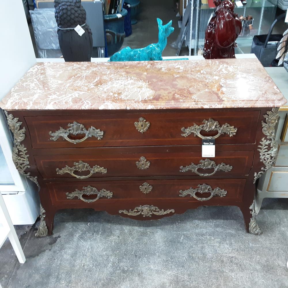 COMMODE 3 TIROIRS MARBRE EN L ETAT 