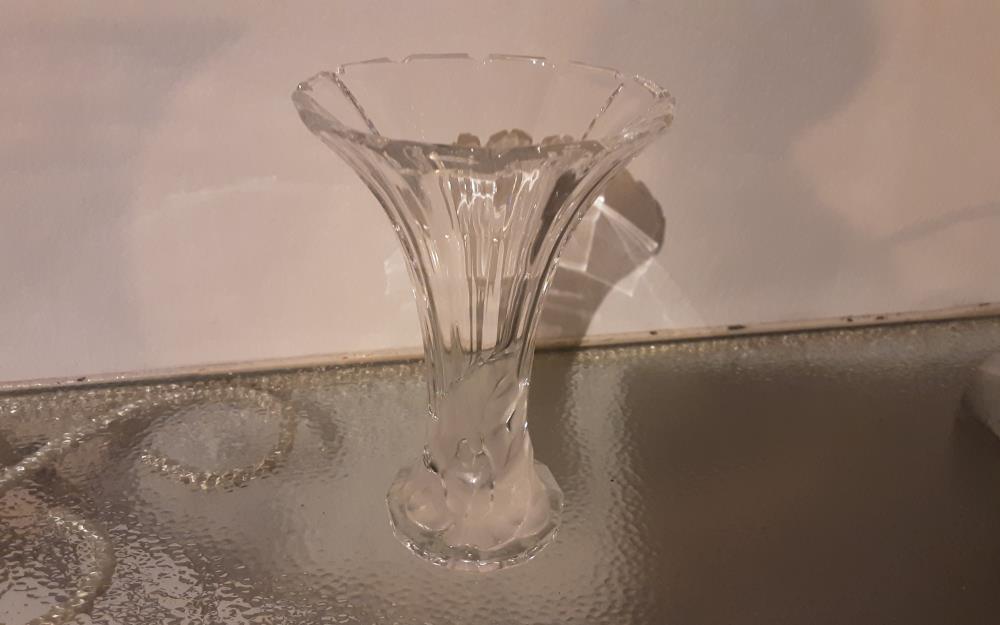 PETIT VASE CRISTAL DECOR FEUILLES POLIES