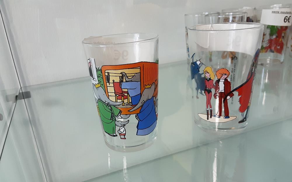 VERRE MOUTARDE VINTAGE