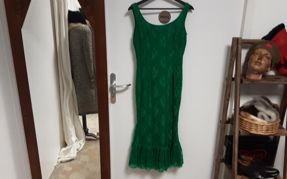 ROBE DENTELLE VERTE