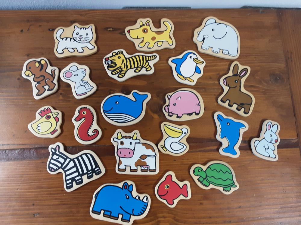 LOT DE 20 MAGNETS BOIS ANIMAUX