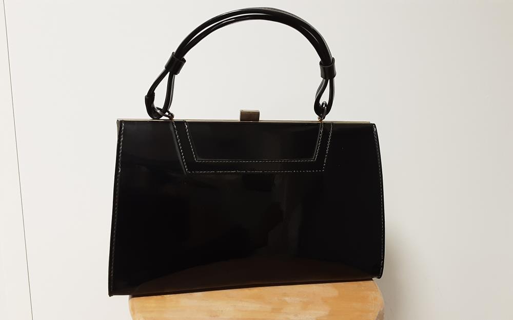 SAC BOX CUIR VERNI