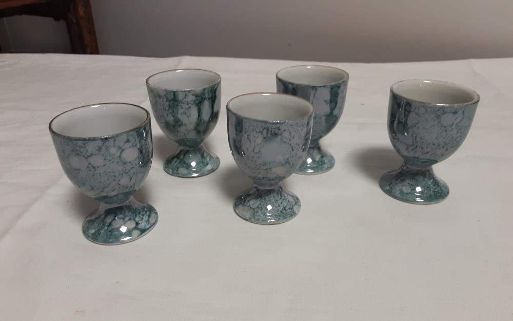 SUITE DE 5 COQUETIERS PORCELAINE DE SAXE BLEU IRISE