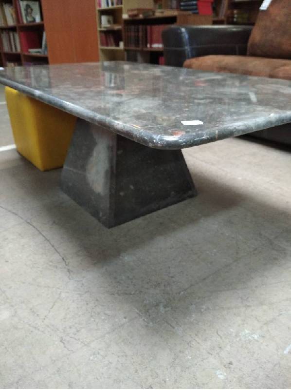 TABLE BASSE MARBRE
