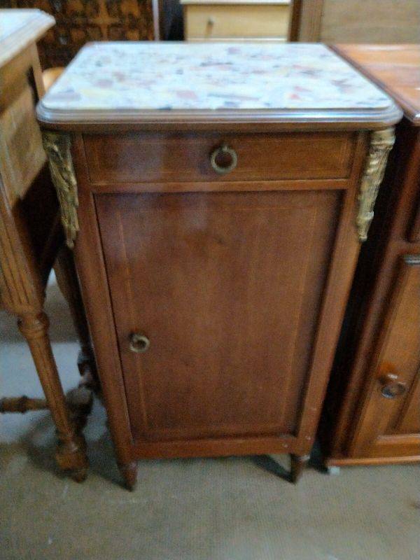 TABLE DE CHEVET 1P+1T