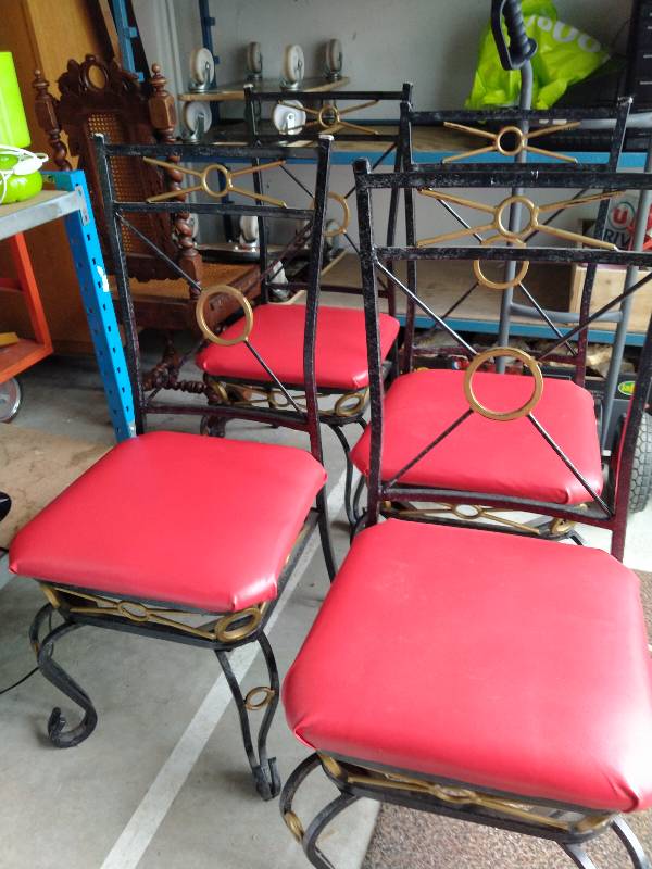 LOT 4 CHAISES FER ET ROUGE 