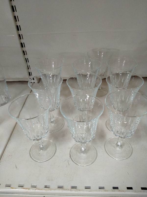 LOT 10 VERRES 