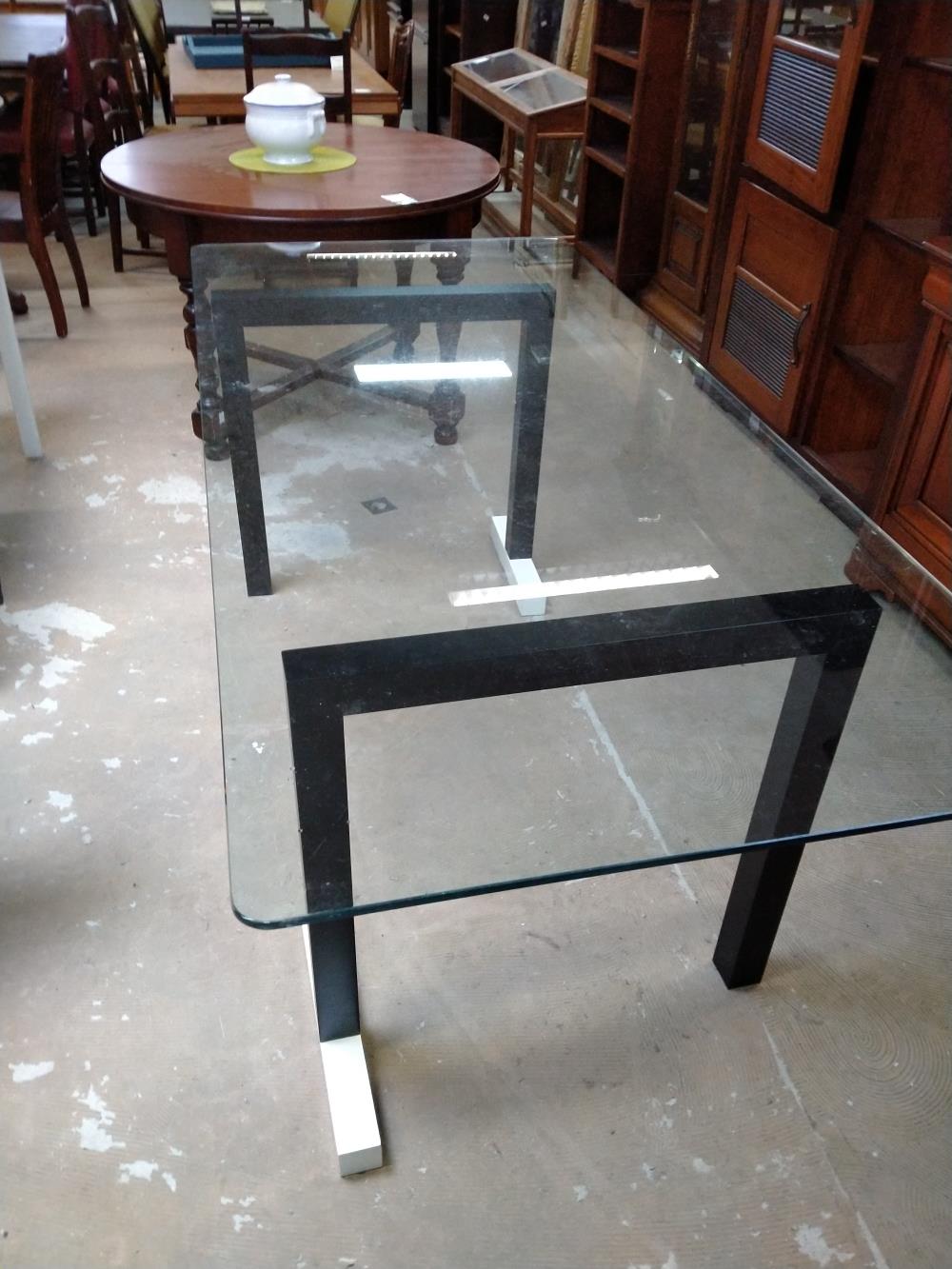 TABLE DESSUS VERRE 