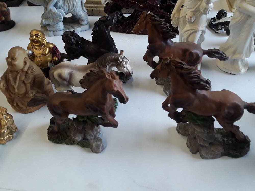 FIGURINE CHEVAL