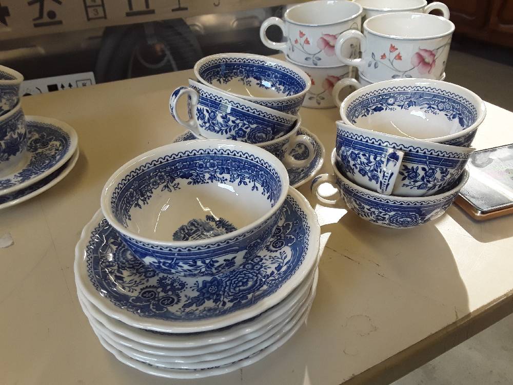 LOT 7 TASSES À THÉ 