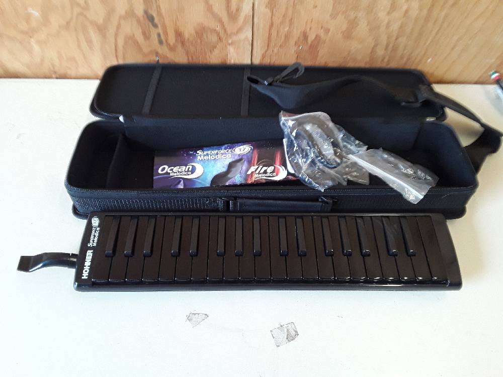 MELODICA HOHNER SUPER FORCE 37 NEUF