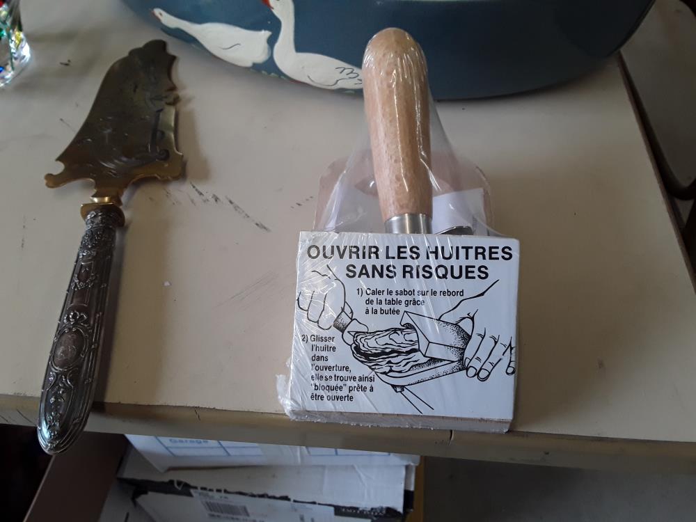 OUVRE HUÎTRES 